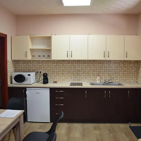 Hajnalsugar Apartman * Hajdúszoboszló