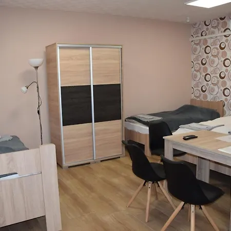 Lägenhet Hajnalsugar Apartman
