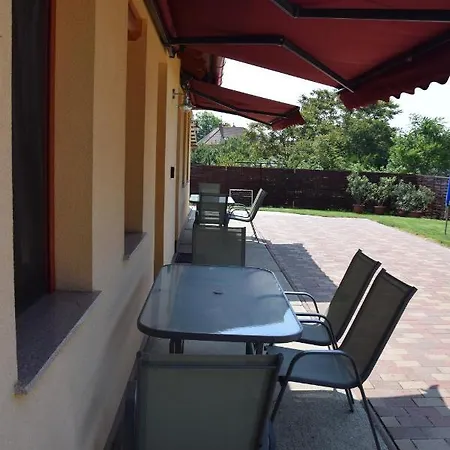 Hajnalsugar Apartman * Hajdúszoboszló